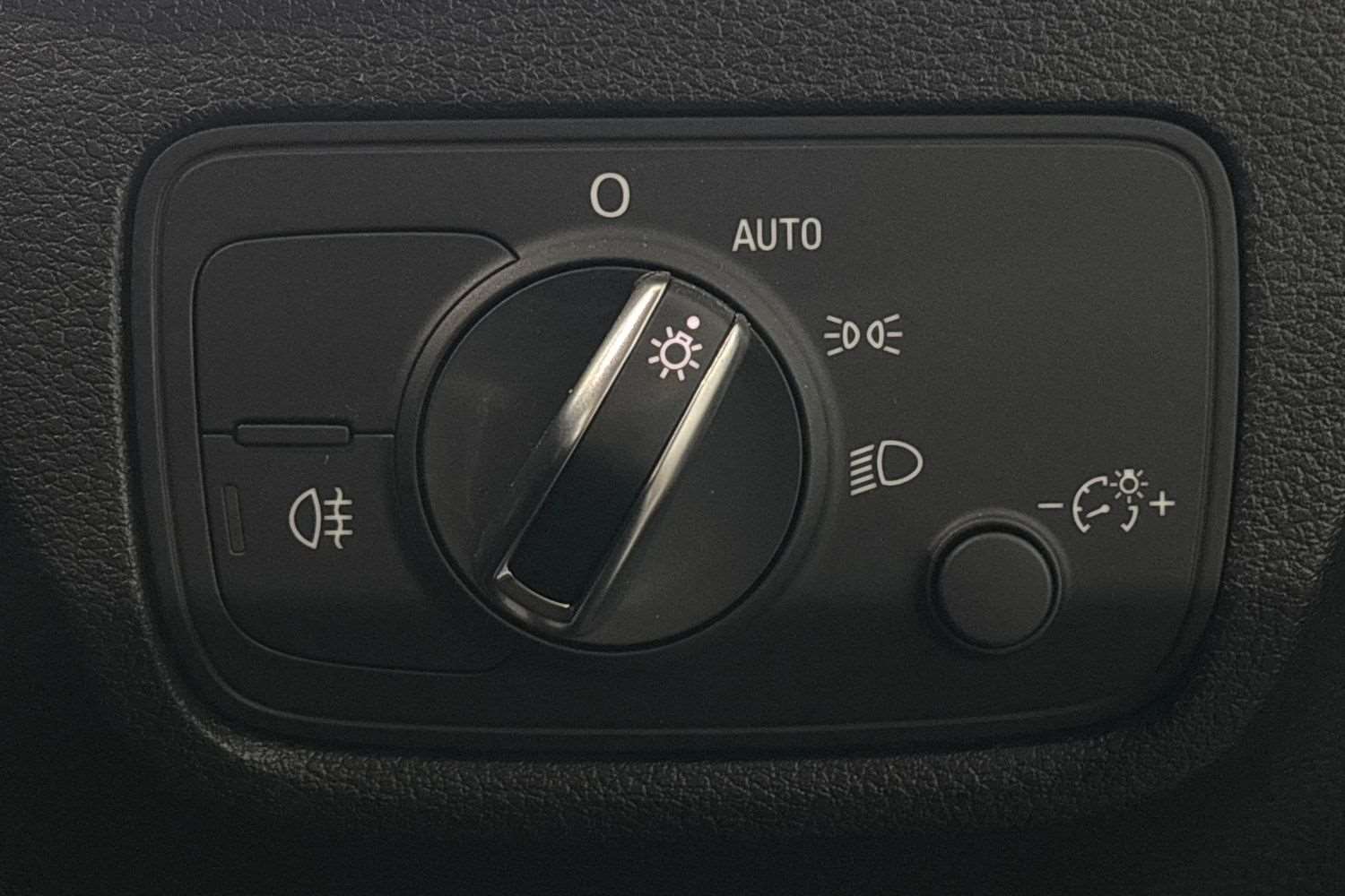 Used Audi Q2 for sale - 77257317: Photo 18