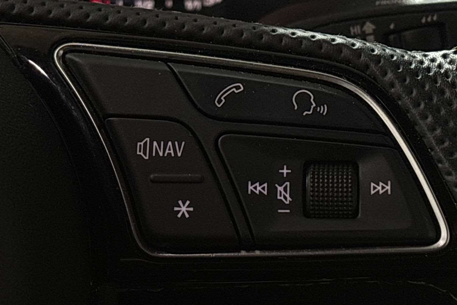 Used Audi Q2 for sale - 77257317: Photo 24