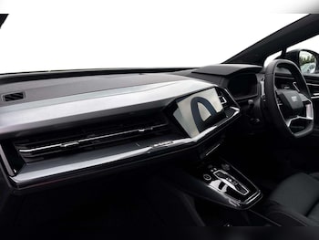 Used Audi Q4 e-tron 2025 for sale - 78774705: Photo