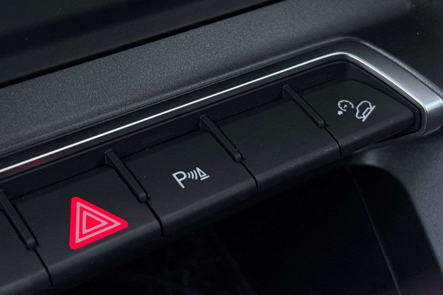 Used Audi Q3 2023 for sale - 77000298: Photo 32