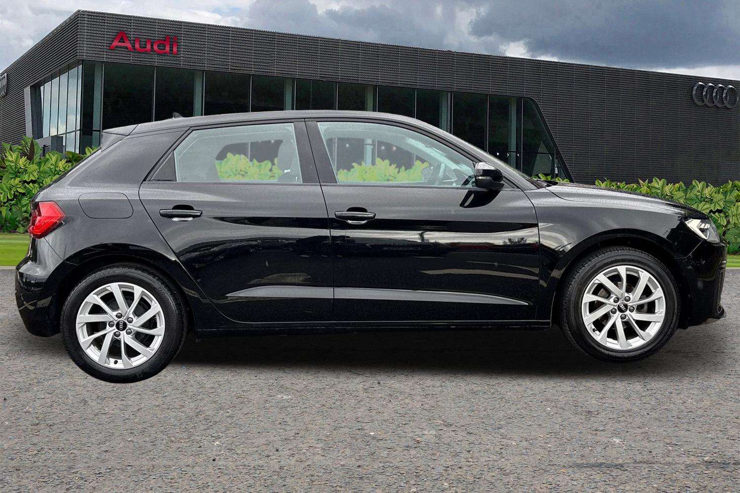 Used Audi A1 2023 for sale - 75452638: Photo 4