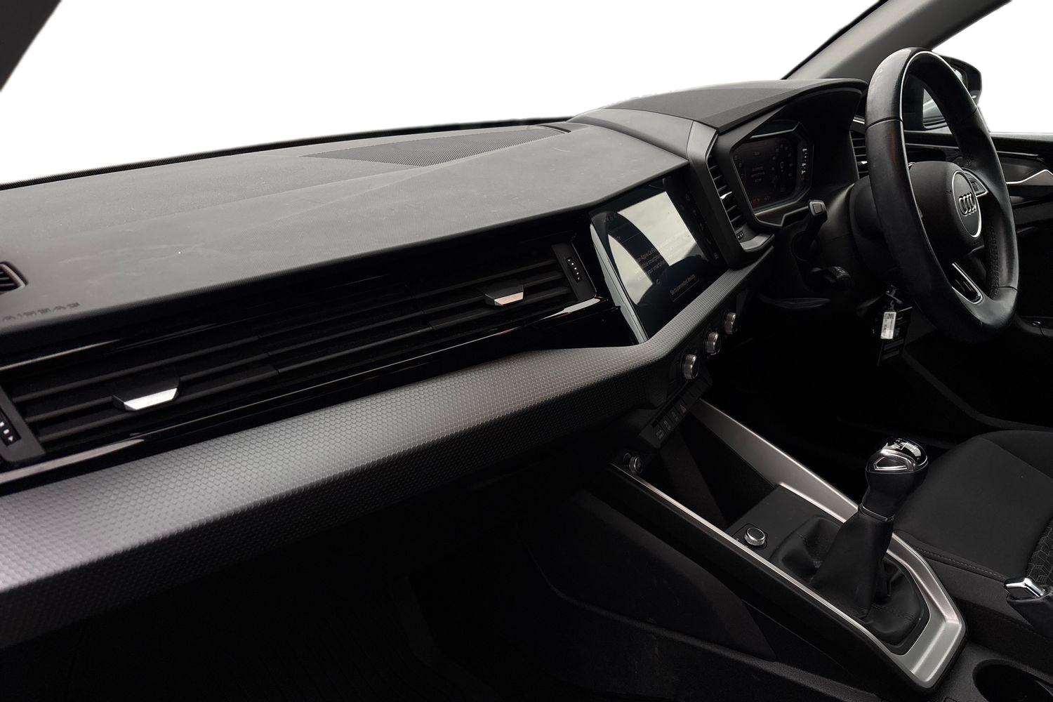 Used Audi A1 2023 for sale - 77361535: Photo 2