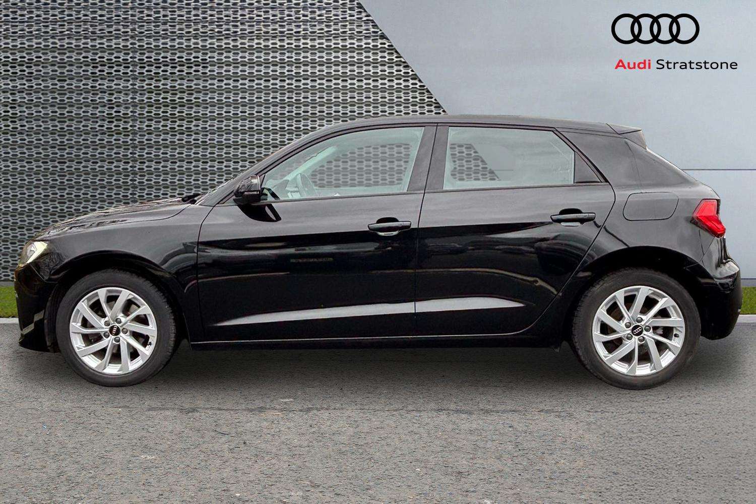 Used Audi A1 2023 for sale - 77361535: Photo 8