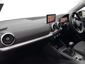 Used Audi Q2 2024 for sale - 77811045: Photo