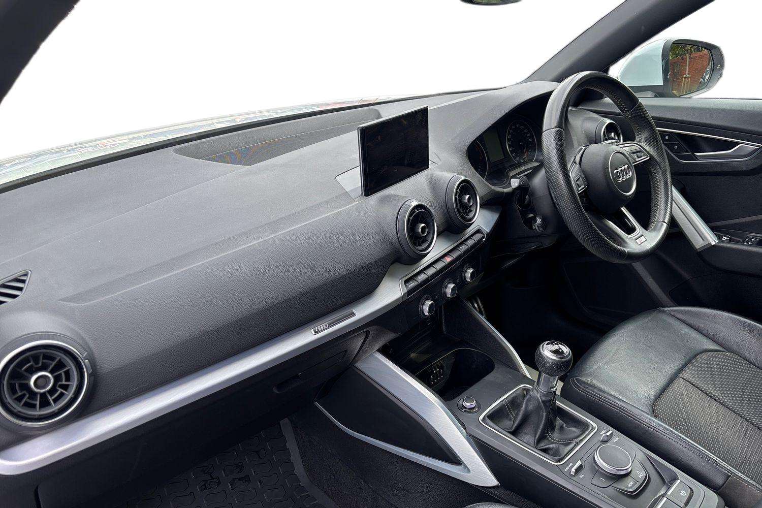 Used Audi Q2 2018 for sale - 76156336: Photo 2