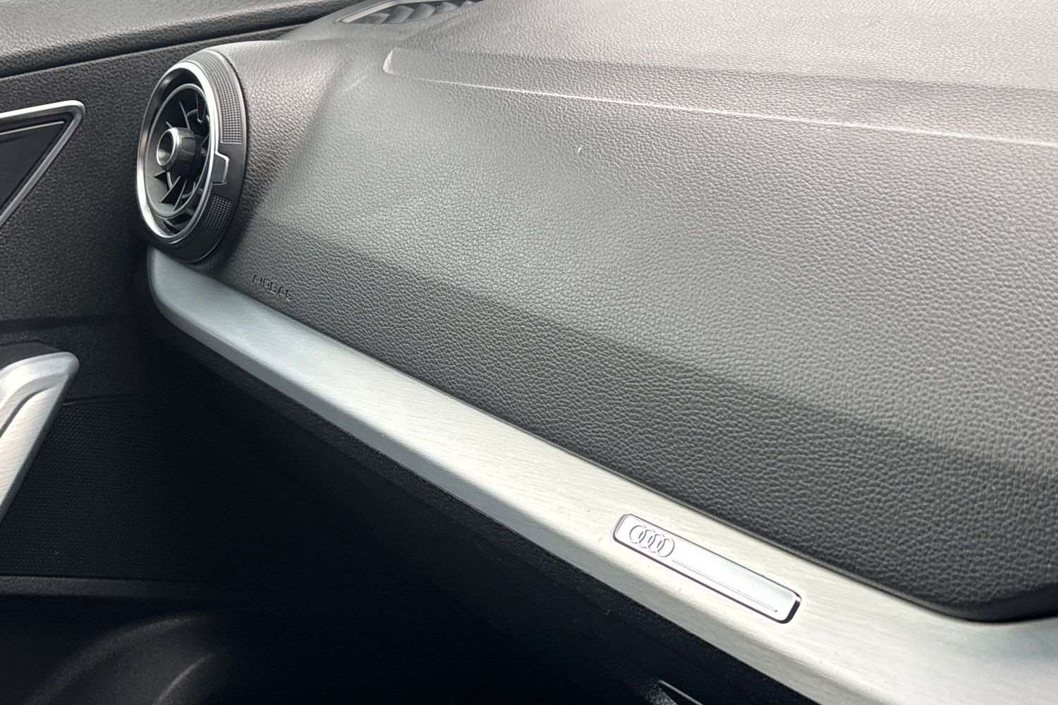 Used Audi Q2 2018 for sale - 76156336: Photo 34