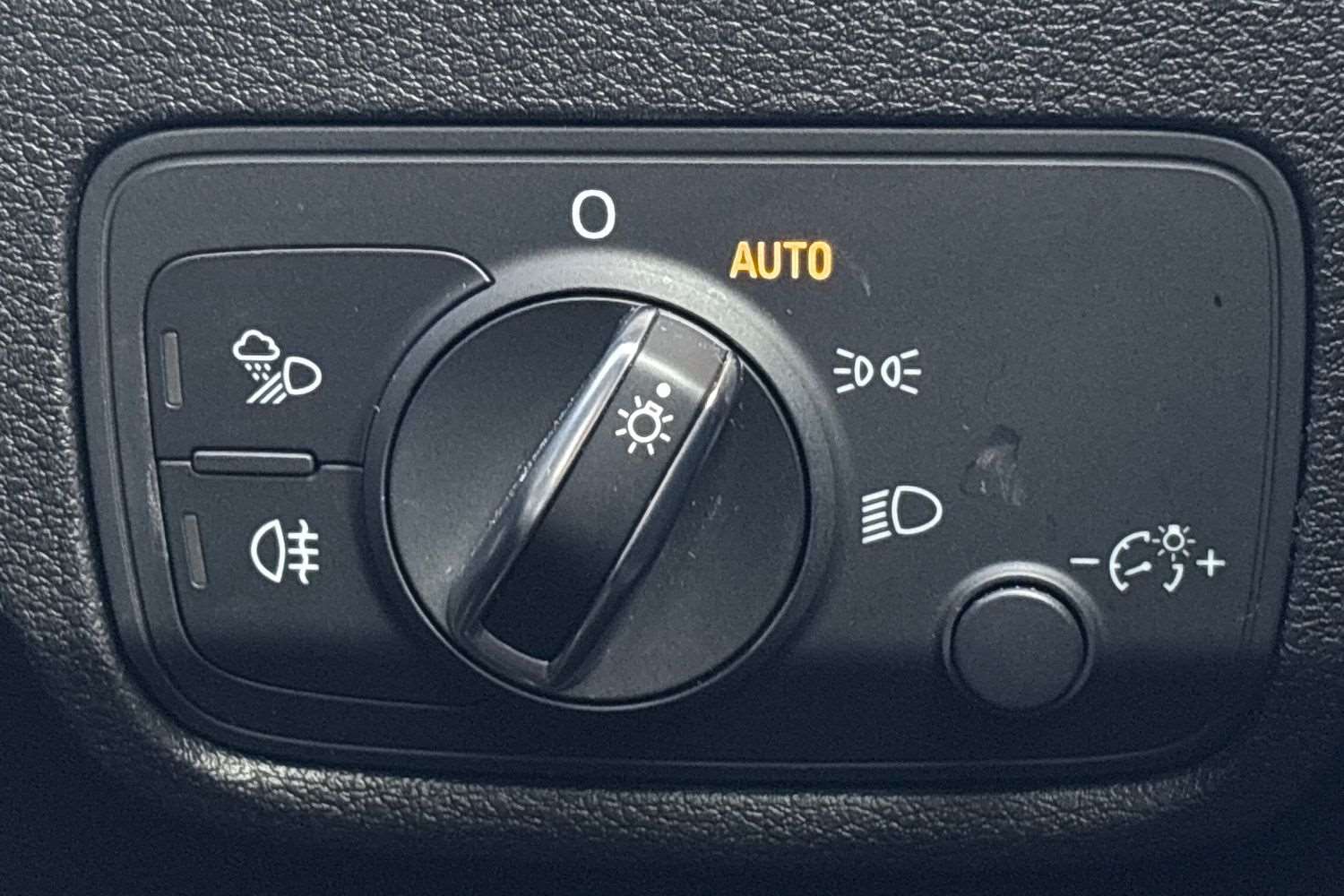 Used Audi Q2 2019 for sale - 77397834: Photo 32