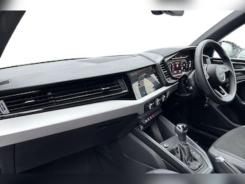 Used Audi A1 2024 for sale - 77000300: Photo