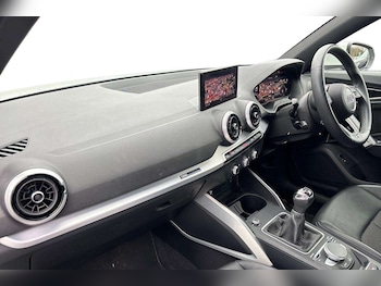 Used Audi Q2 2022 for sale - 77000115: Photo