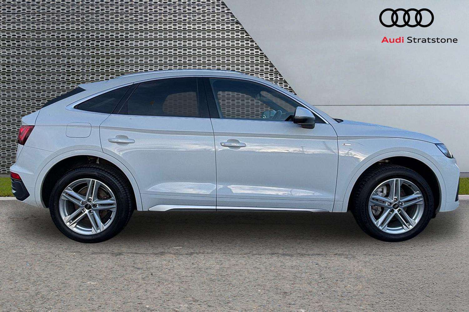 Used Audi Q5 2023 for sale - 77397828: Photo 4