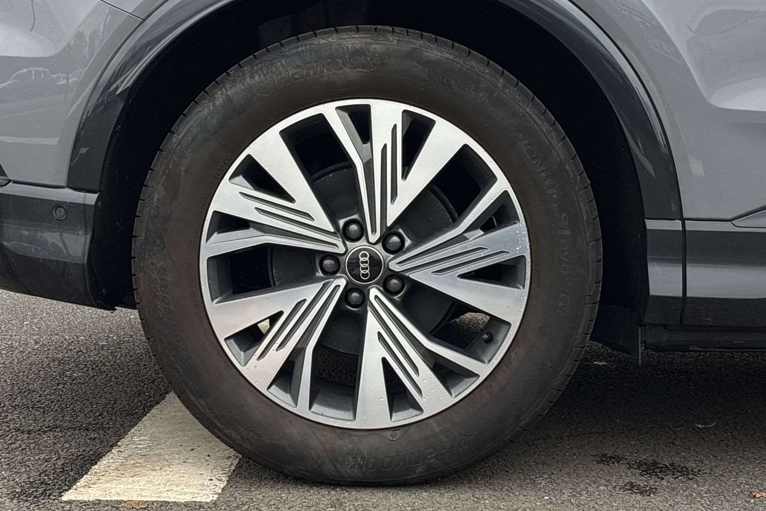 Used Audi Q4 e-tron 2025 for sale - 76298419: Photo 10