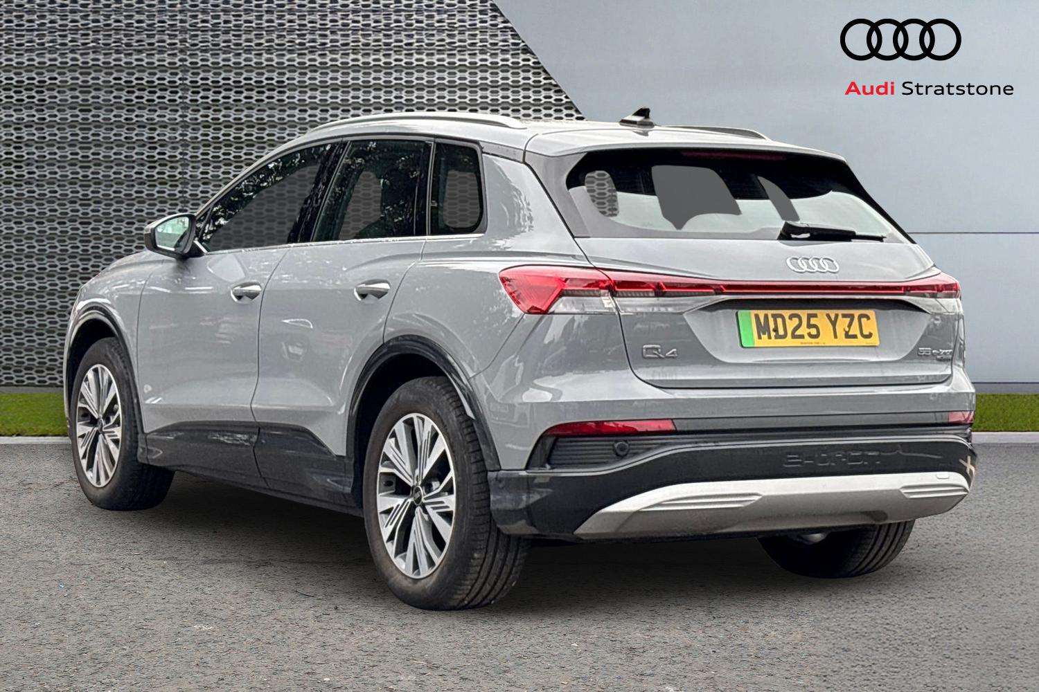 Used Audi Q4 e-tron 2025 for sale - 76298419: Photo 3