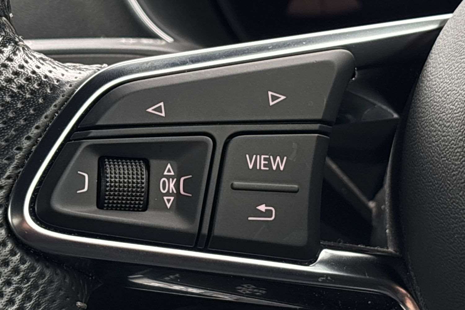 Used Audi TT 2023 for sale - 77810868: Photo 16