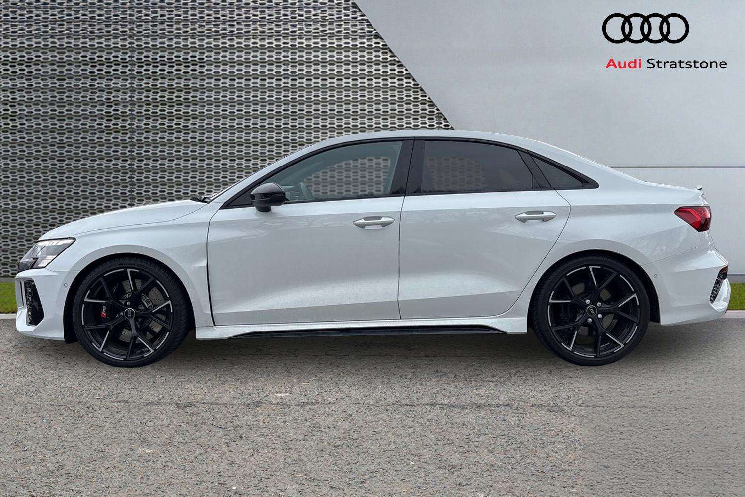 Used Audi RS3 2023 for sale - 77726703: Photo 8