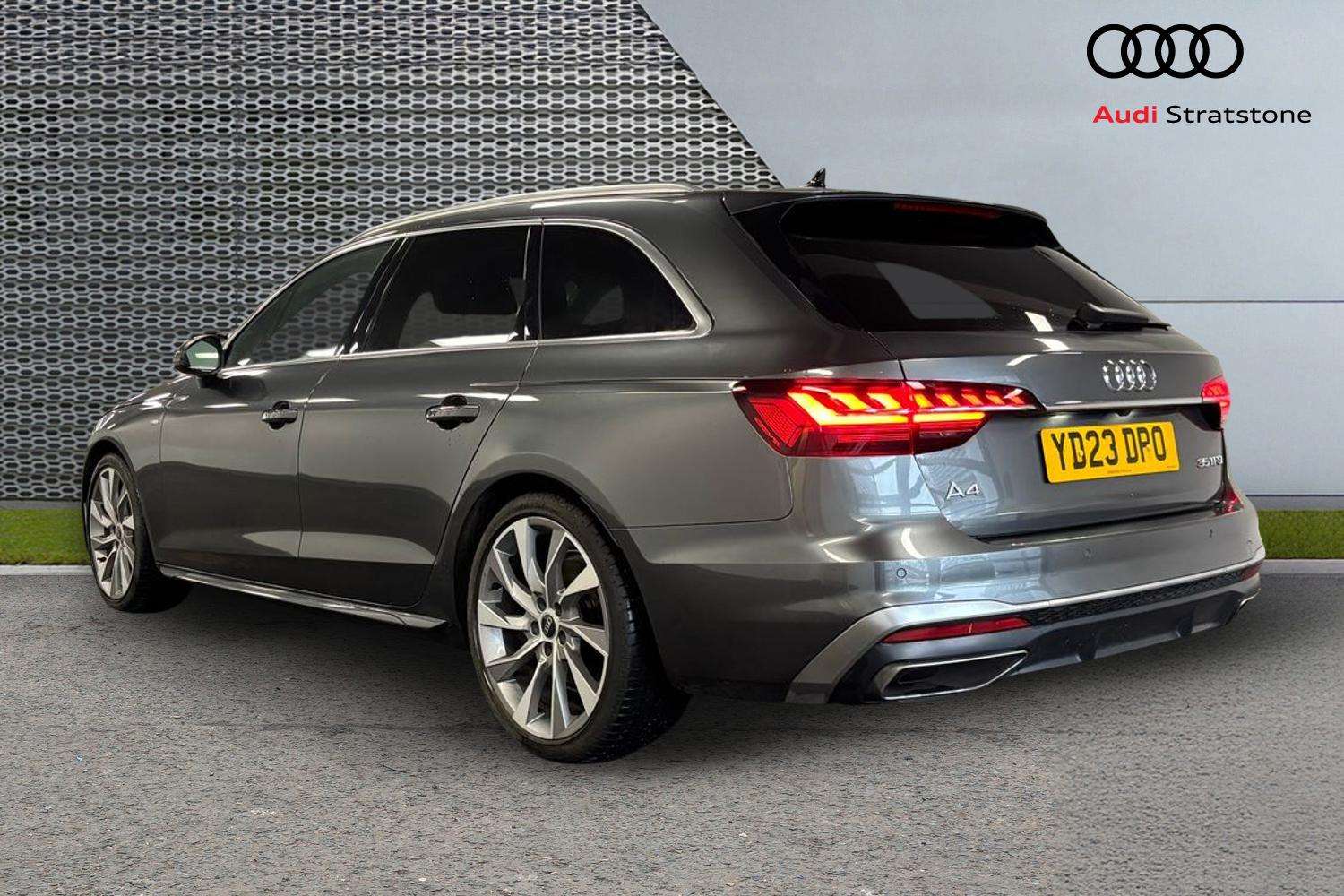 Used Audi A4 2023 for sale - 77134824: Photo 3