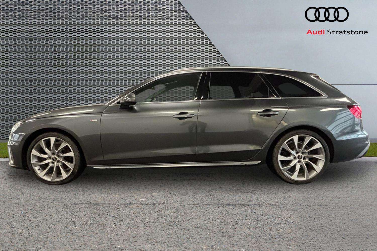 Used Audi A4 2023 for sale - 77134824: Photo 8