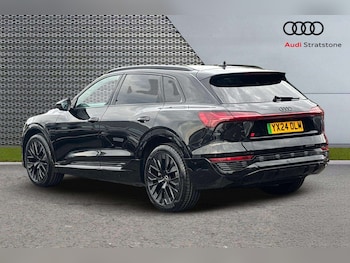 Used Audi Q8 2024 for sale - 76156351: Photo 3