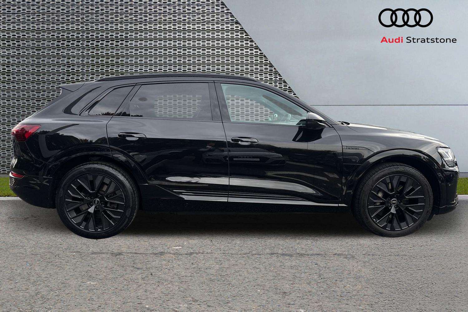 Used Audi Q8 2024 for sale - 76156351: Photo 4