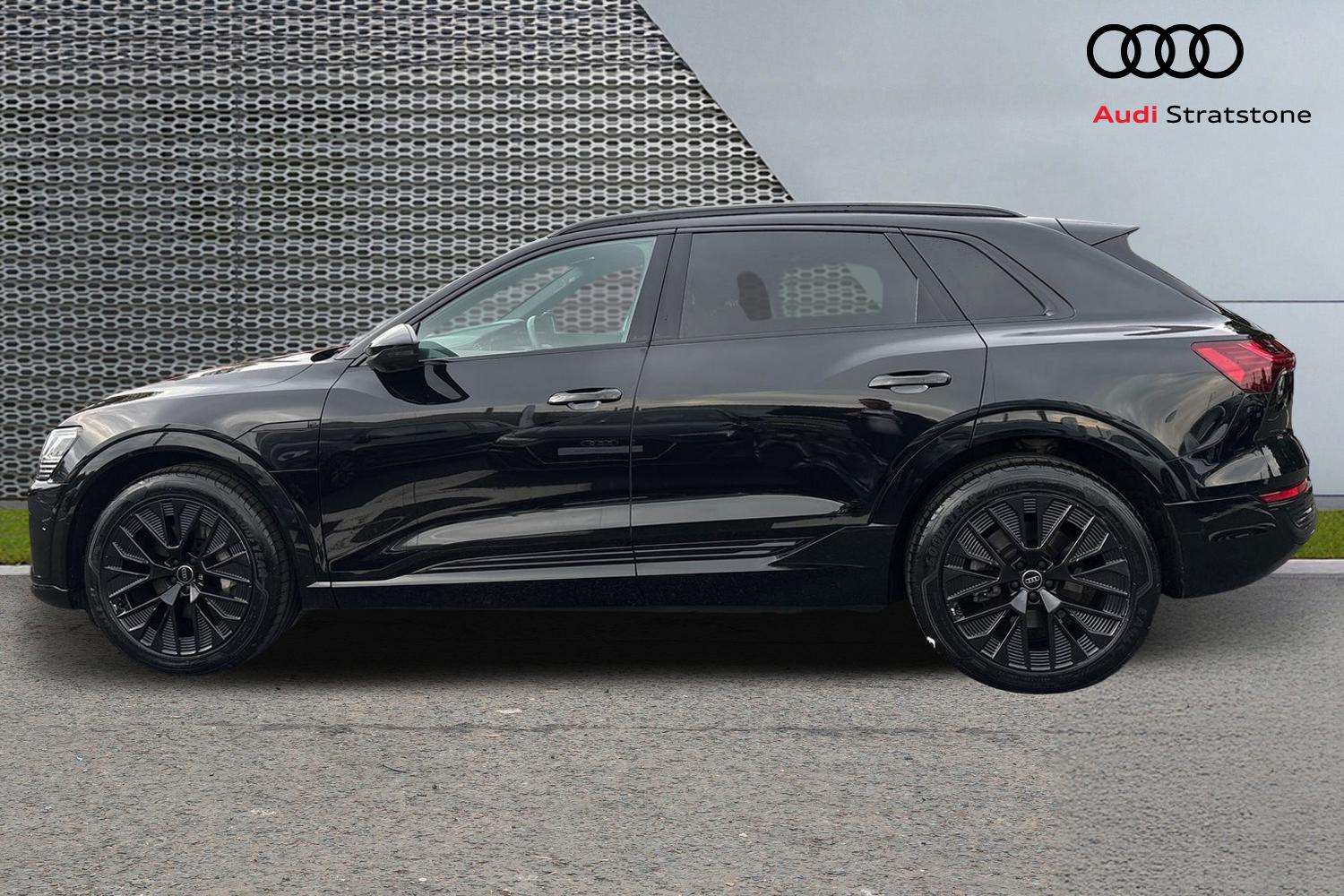 Used Audi Q8 2024 for sale - 76156351: Photo 8