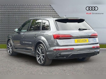 Used Audi Q7 2023 for sale - 79096146: Photo