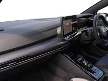 Used Volkswagen Golf 2025 for sale - 75218469: Photo