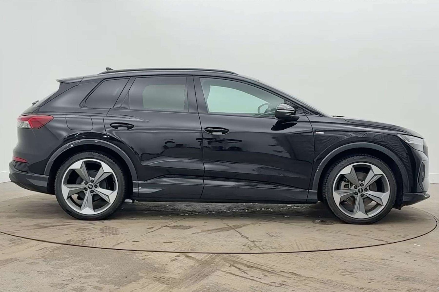 Used Audi Q4 e-tron 2025 for sale - 77206385: Photo 4