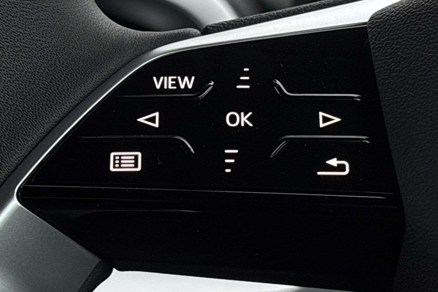 Used Audi Q4 e-tron 2025 for sale - 77361242: Photo 16