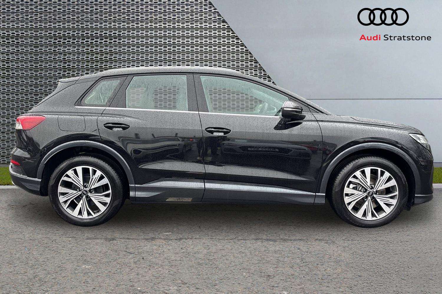 Used Audi Q4 e-tron 2025 for sale - 77361242: Photo 4