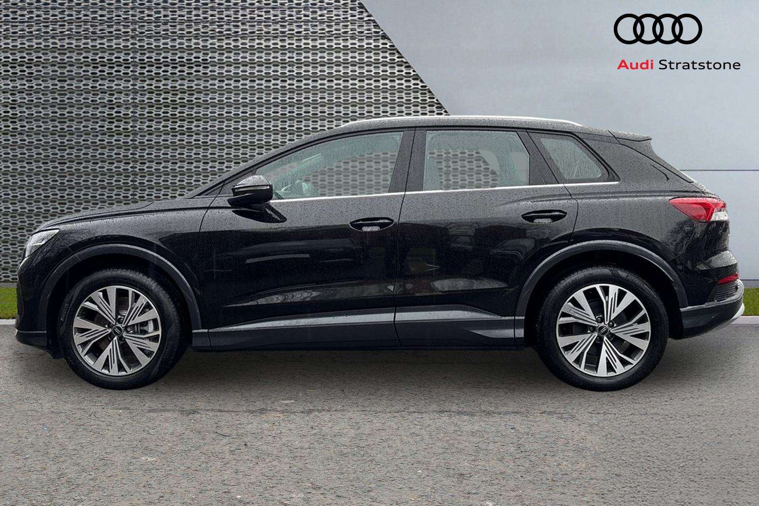 Used Audi Q4 e-tron 2025 for sale - 77361242: Photo 8