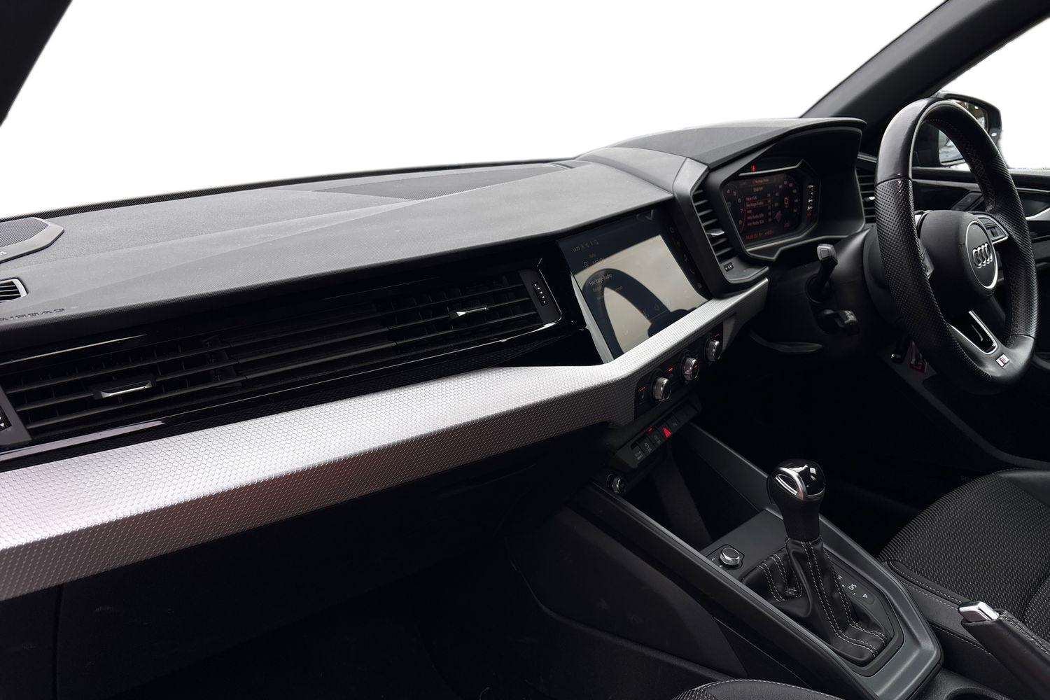 Used Audi A1 2023 for sale - 77649102: Photo 2