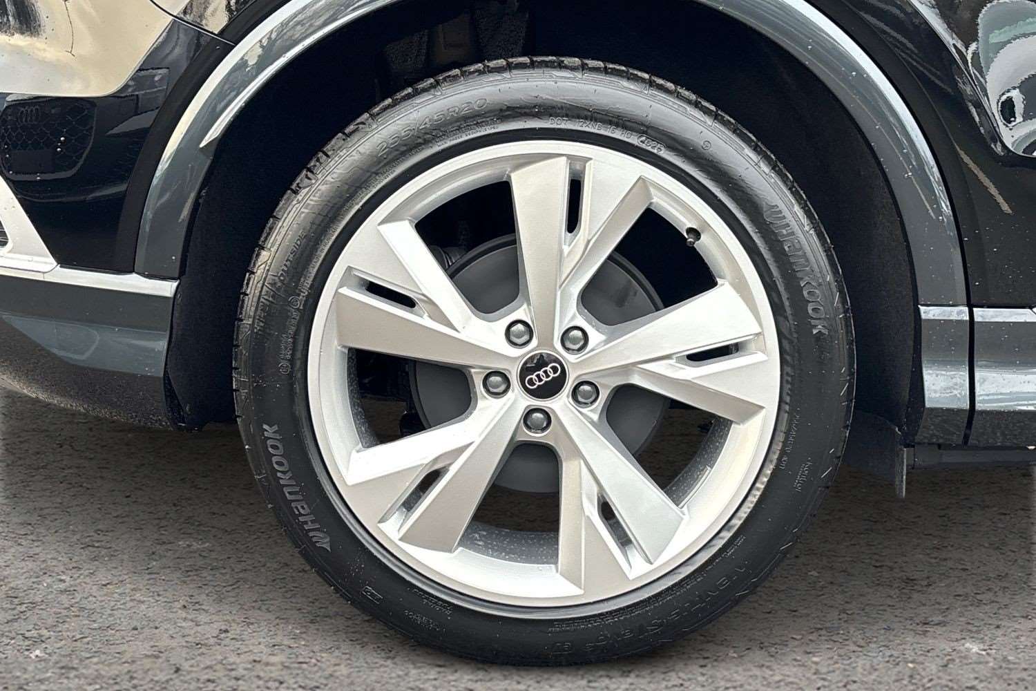 Used Audi Q4 e-tron 2025 for sale - 78010387: Photo 10