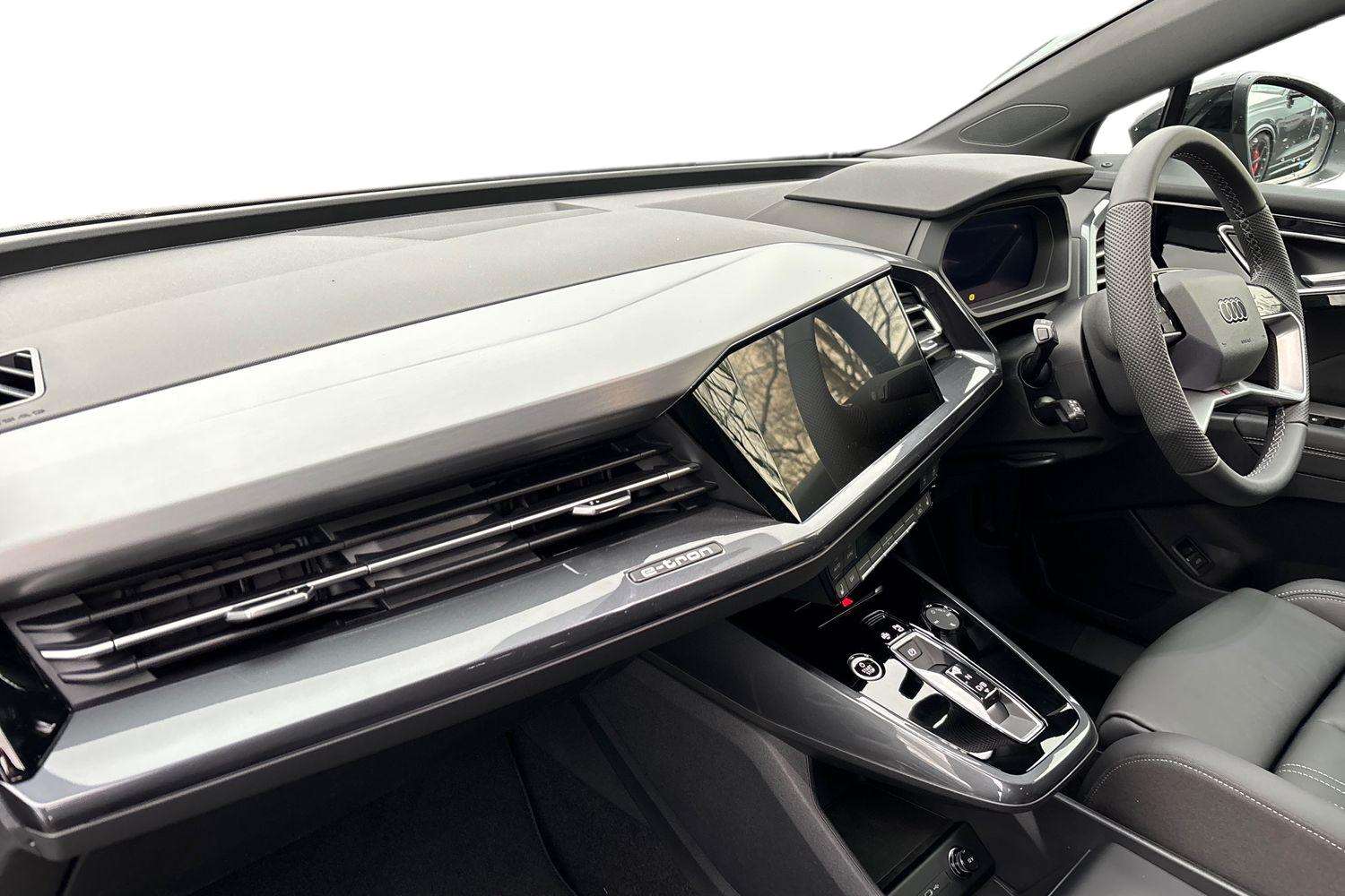 Used Audi Q4 e-tron 2025 for sale - 78010387: Photo 2