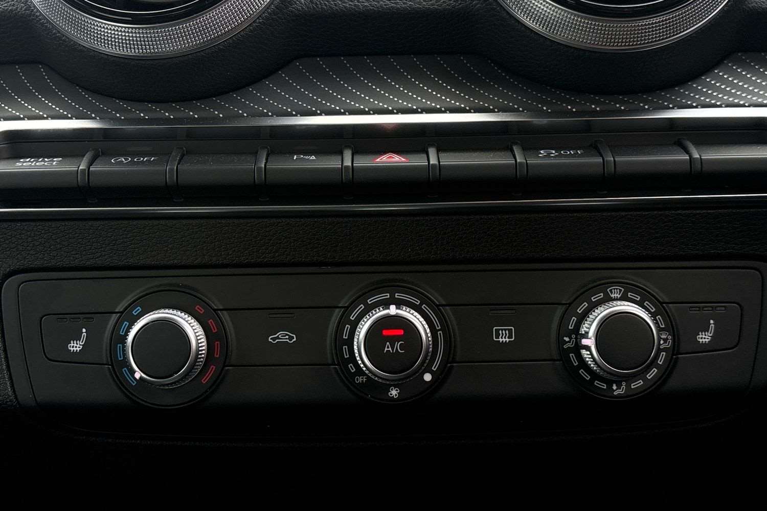 Used Audi Q2 2025 for sale - 76063351: Photo 27
