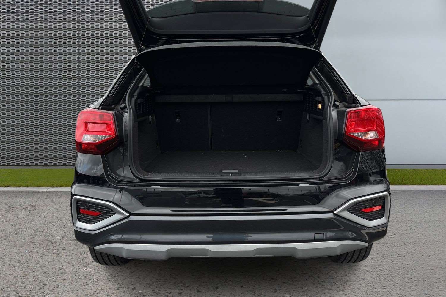 Used Audi Q2 2023 for sale - 77648820: Photo 13