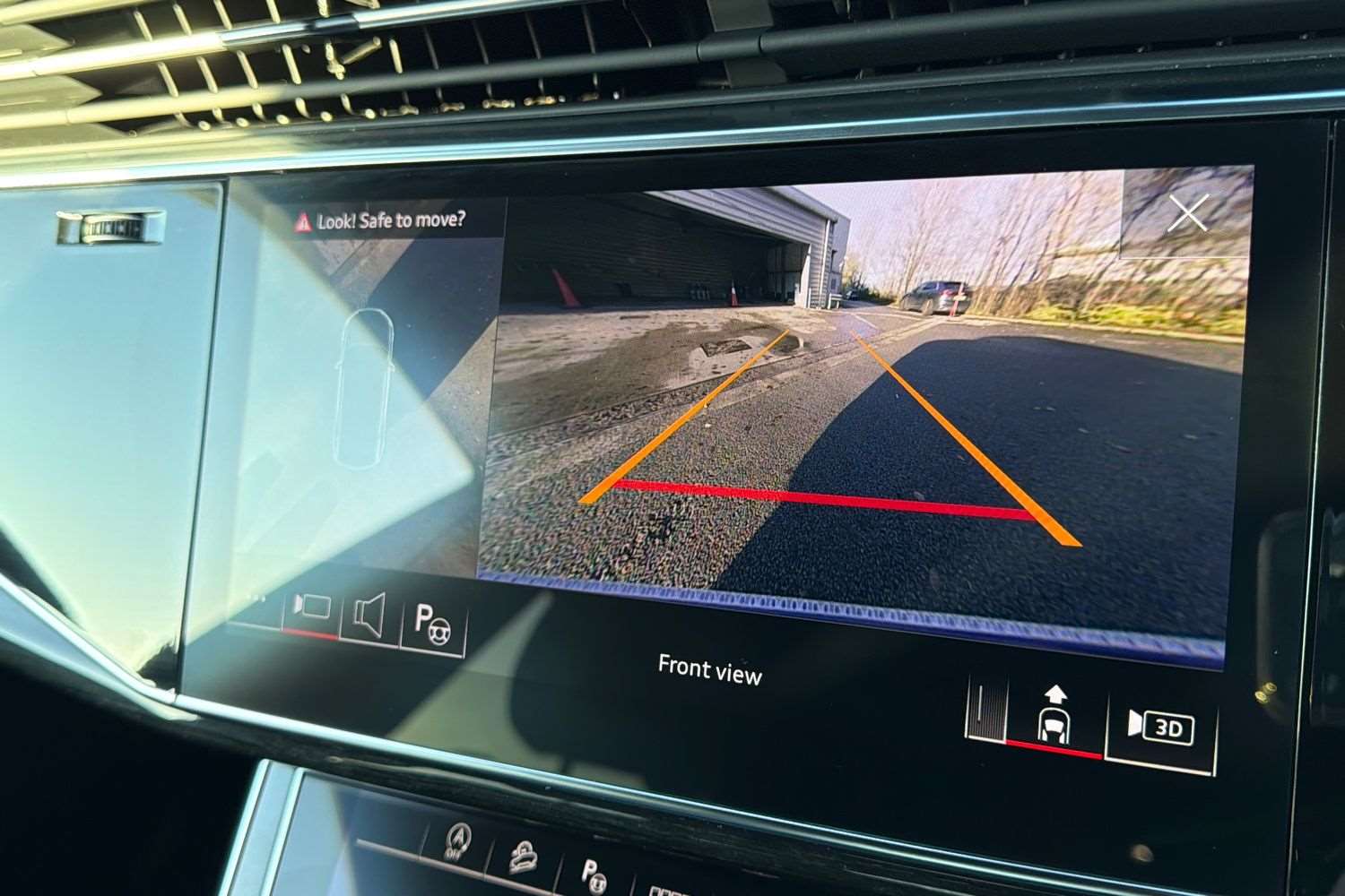 Used Audi Q8 for sale - 76761135: Photo 26