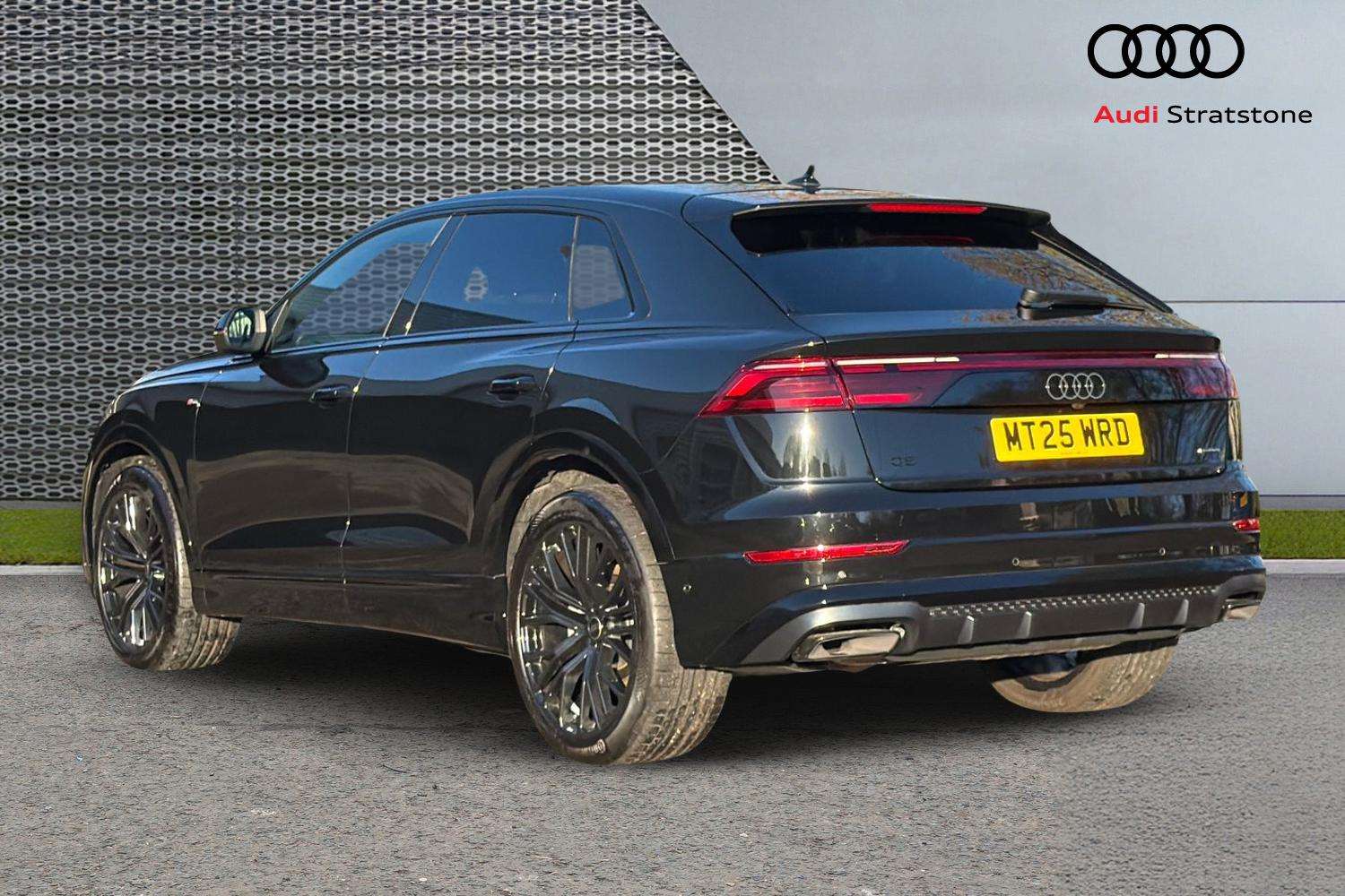 Used Audi Q8 for sale - 76761135: Photo 3