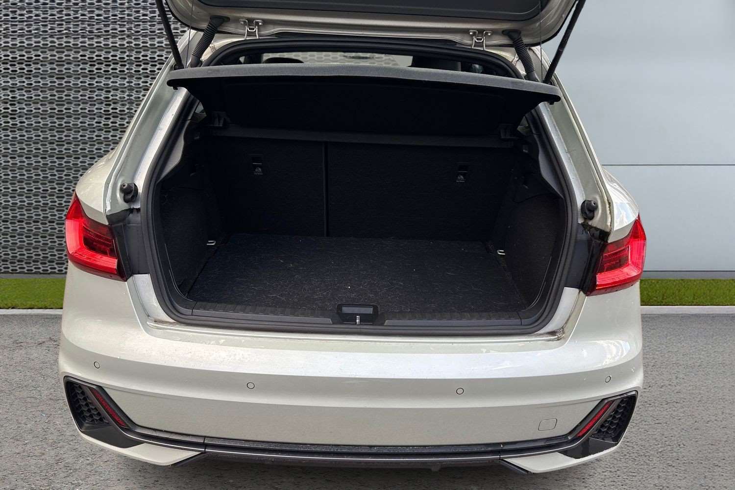 Used Audi A1 2023 for sale - 76401236: Photo 13