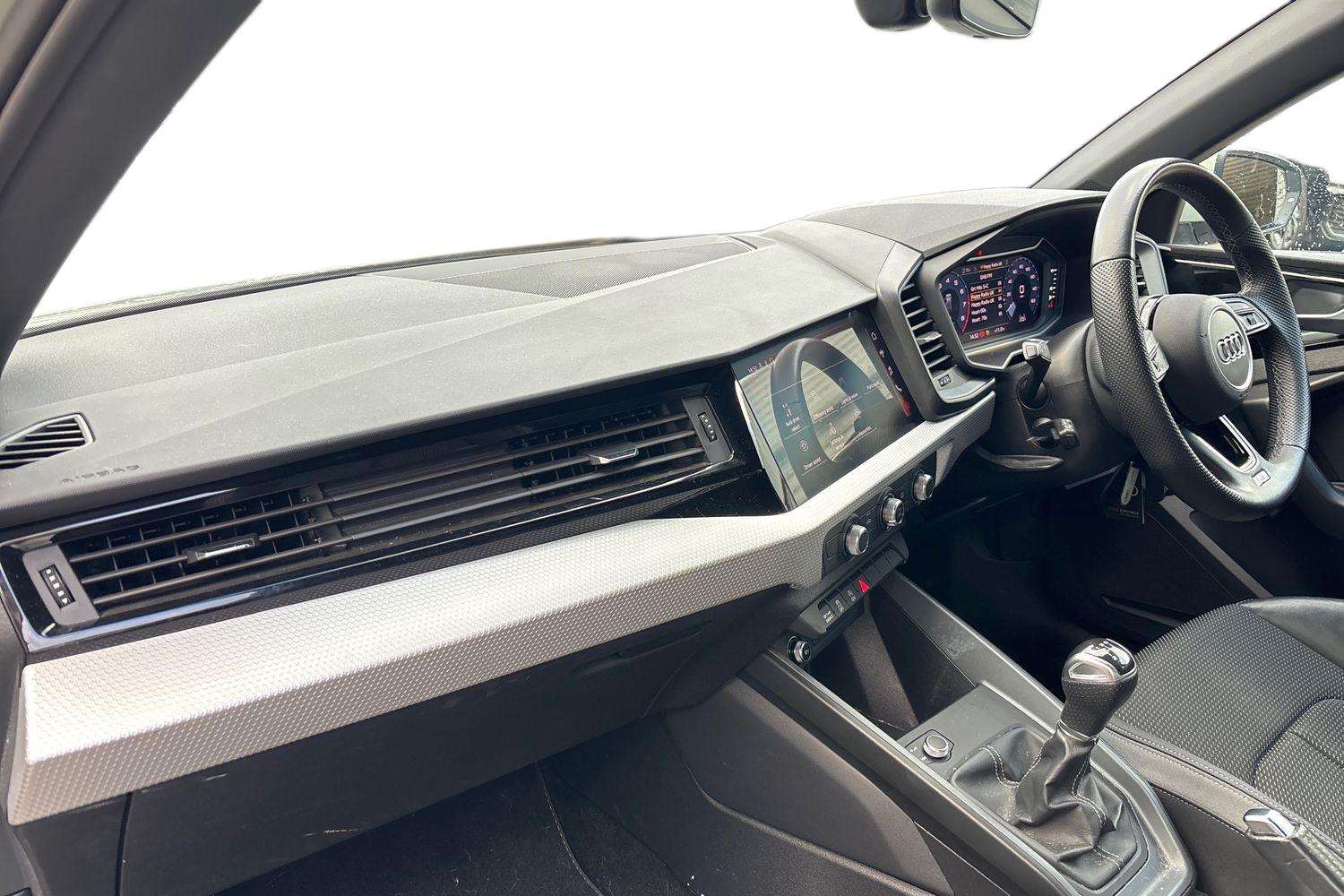 Used Audi A1 2023 for sale - 76401236: Photo 2