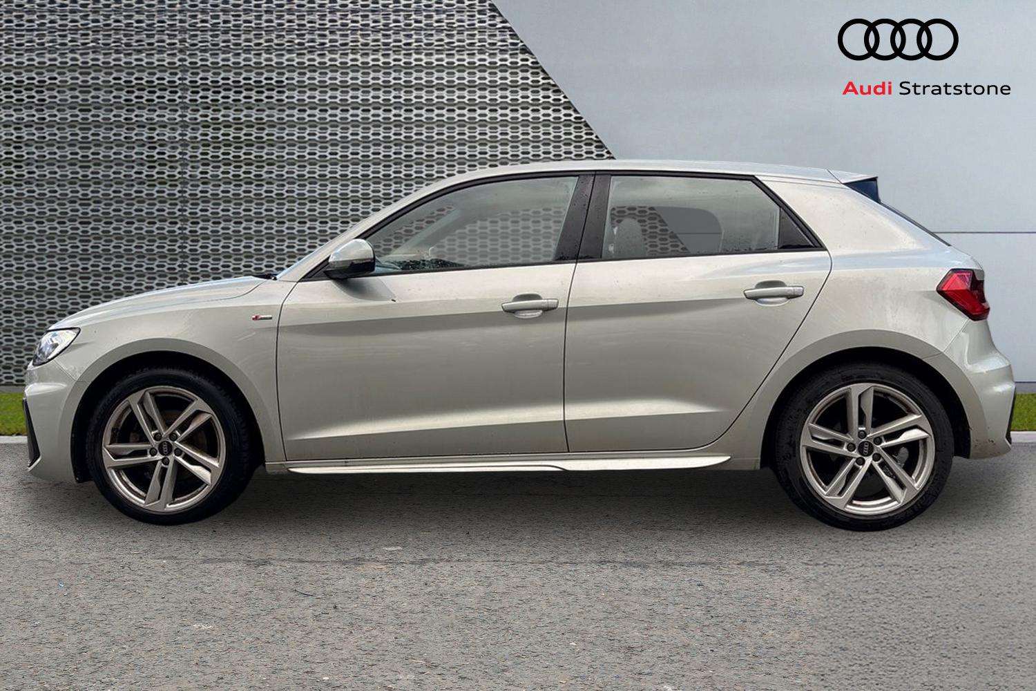 Used Audi A1 2023 for sale - 76401236: Photo 8