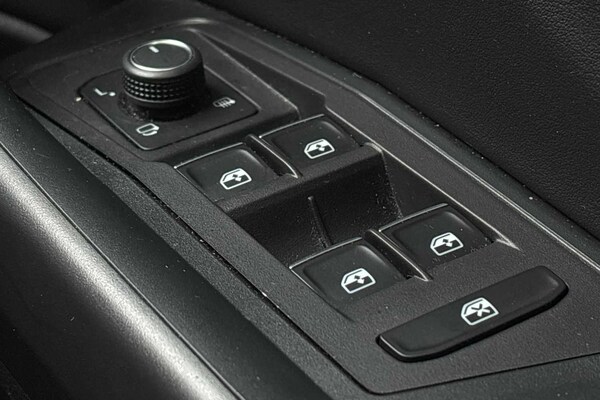 Used Volkswagen T-Roc 2023 for sale - 75523043: Photo 19
