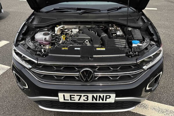 Used Volkswagen T-Roc 2023 for sale - 75523043: Photo 23