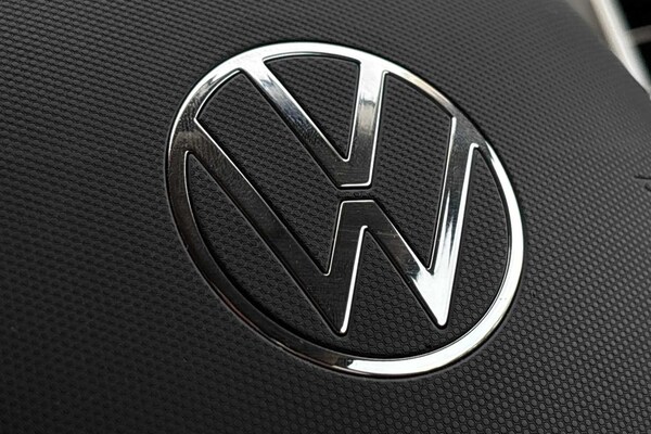 Used Volkswagen T-Roc 2023 for sale - 75523043: Photo 30