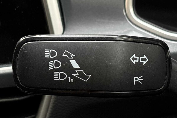 Used Volkswagen T-Roc 2023 for sale - 75523043: Photo 31