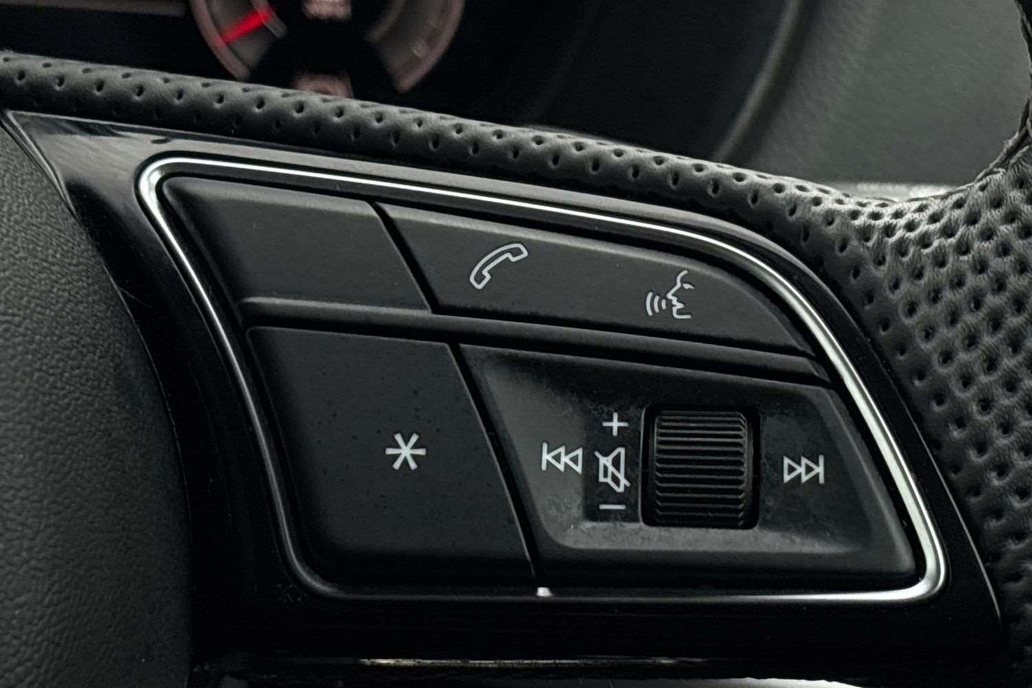 Used Audi Q2 2025 for sale - 77206474: Photo 17