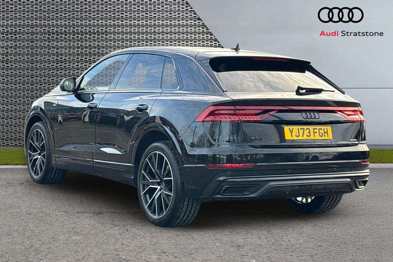 Used Audi Q8 2023 for sale - 77361422: Photo 3