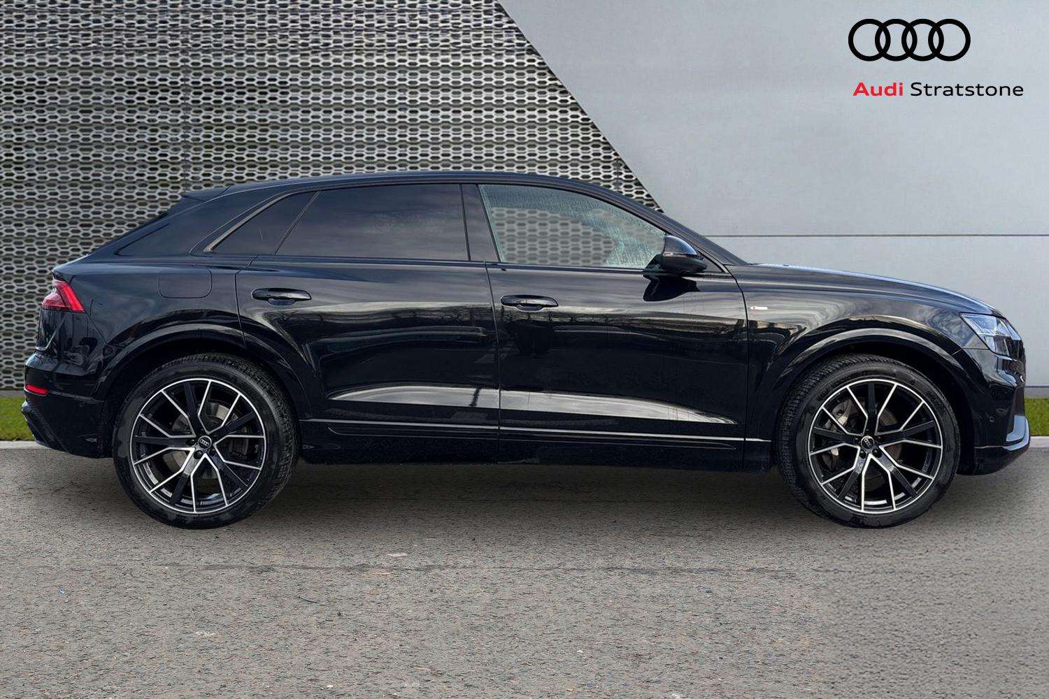 Used Audi Q8 2023 for sale - 77361422: Photo 4