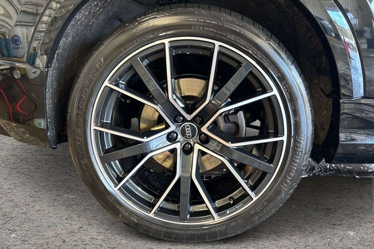 Used Audi Q8 2023 for sale - 77361422: Photo 9