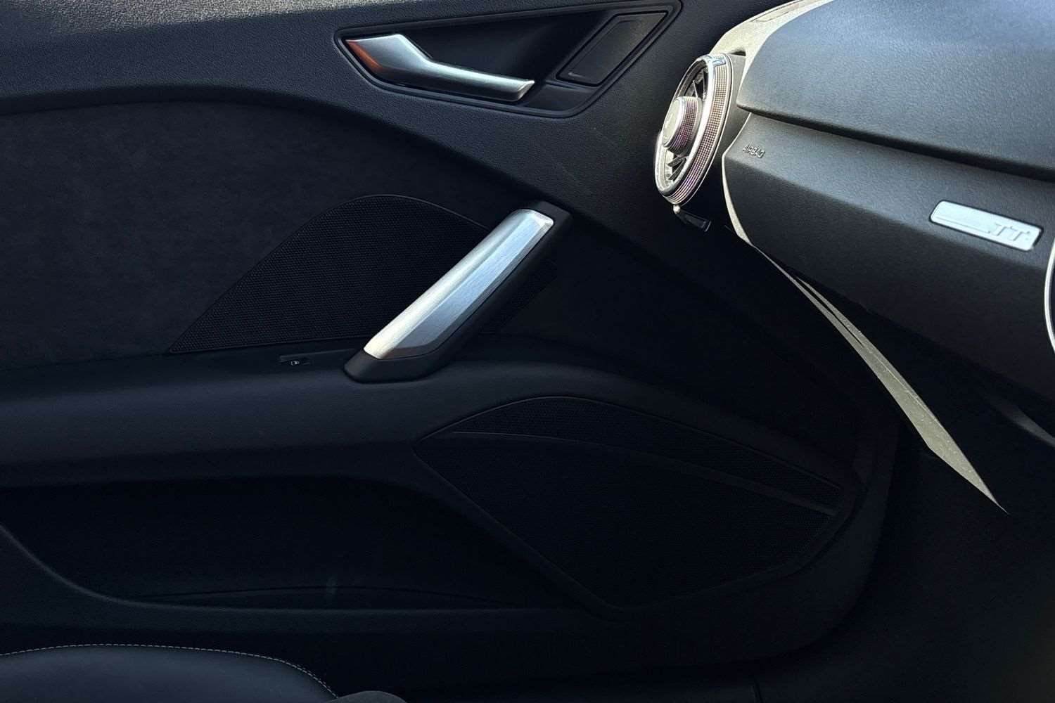 Used Audi TT 2023 for sale - 77943224: Photo 31