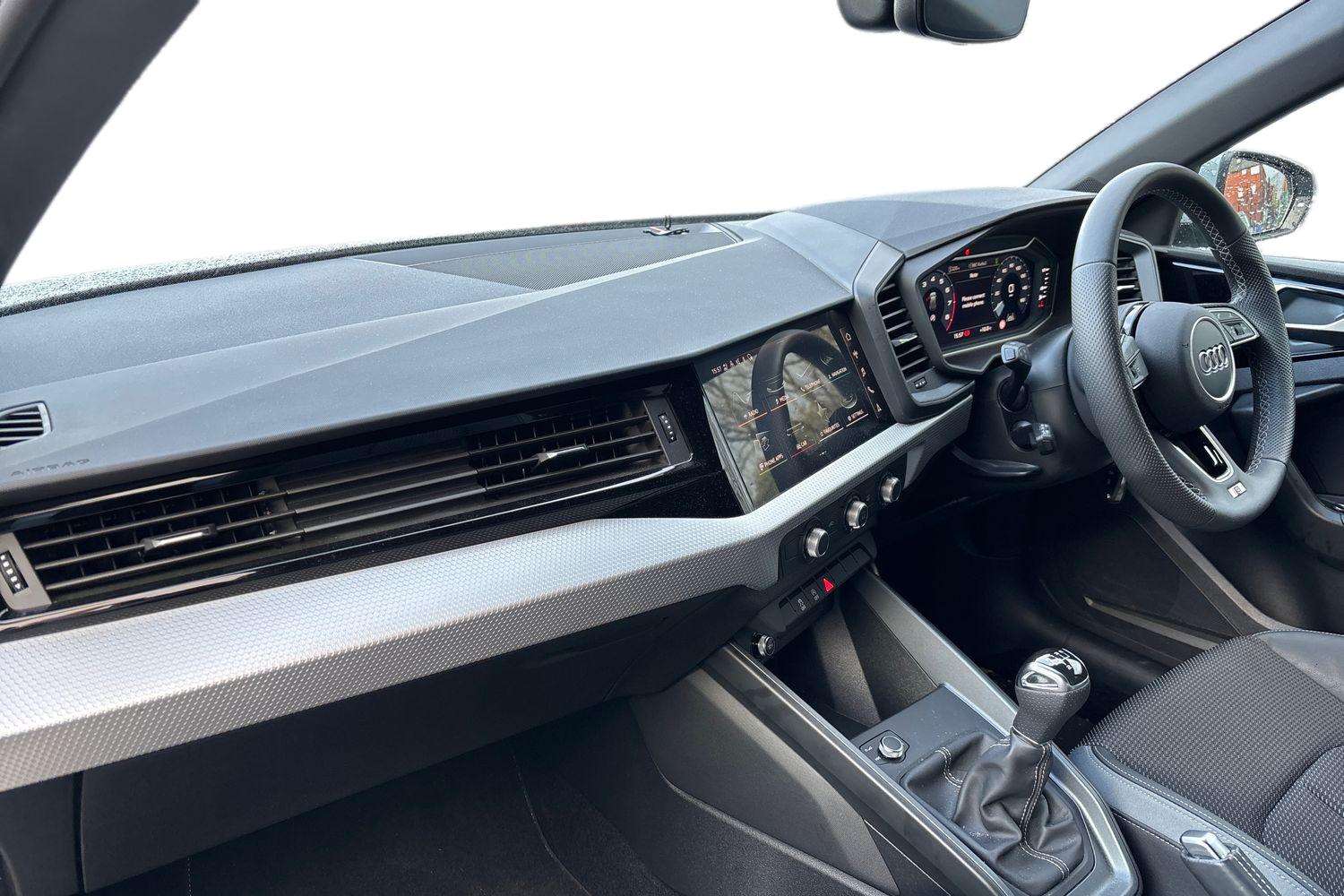 Used Audi A1 2025 for sale - 76373760: Photo 2