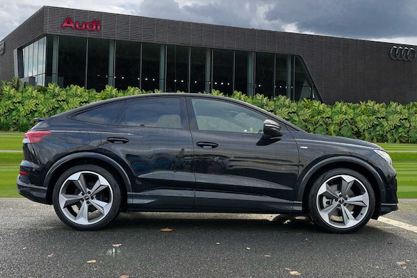 Used Audi Q4 e-tron 2024 for sale - 74716246: Photo 4